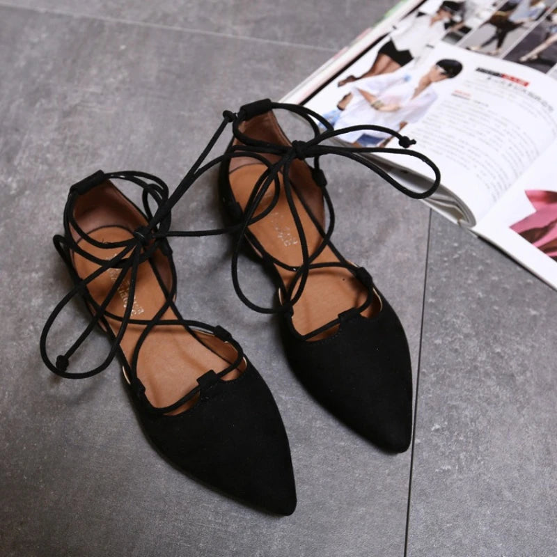New Womens Shoes Fashion Pointed Tip Roman Sandals Exquisite Lace Hollow Out Casual Shoes for Woman Designer Shoes