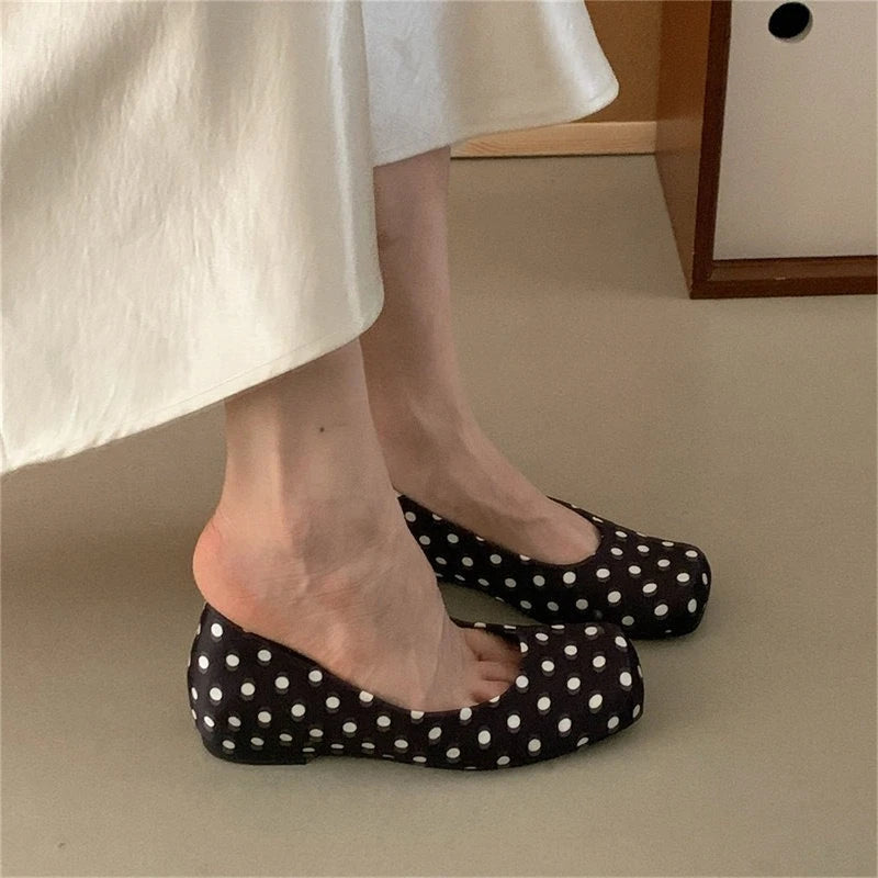 Inside Heightened Four Seasons Single Shoes Women's Square Toe Shallow Mouth Slip-on Soft Sole Comfortable Low Heel Shoes